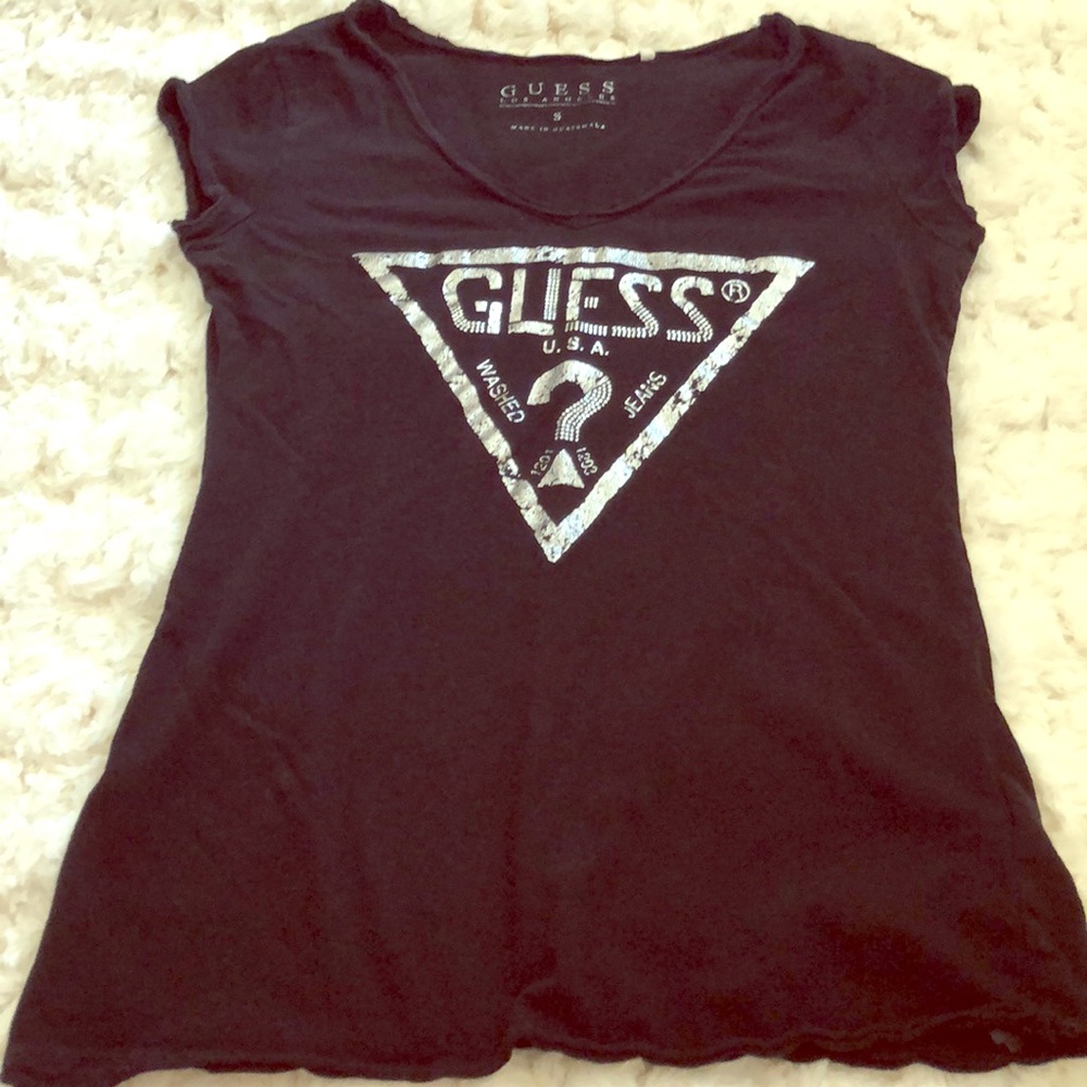 Guess v neck shirt